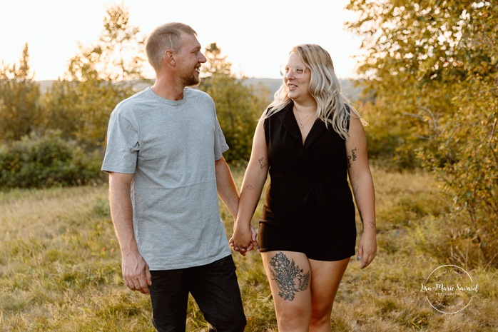 Family photos with tweens. Family photos with pre-teens. Family photos with older children. Photos de famille avec pré-adolescents. Photographe de famille à Montréal. Montreal family photographer.