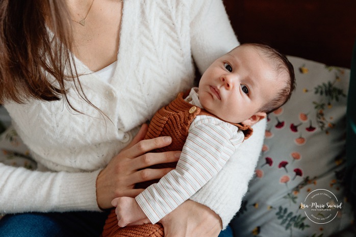 In-home newborn session. Lifestyle newborn photos. Photographe dans Rosemont-La-Petite-Patrie. Séance nouveau-né à domicile à Montréal. Montreal lifestyle newborn session.