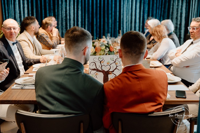 Mariage intime au centre-ville de Montréal. Mariage chez Les enfants terribles Place-Ville-Marie. Photographe de mariage LGBTQ+ friendly à Montréal. Downtown Montreal intimate wedding photos. Montreal LGBTQ+ friendly photographer.