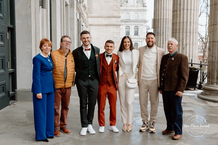 Mariage intime dans le Vieux-Montréal. Photographe de mariage LGBTQ+ friendly à Montréal. Old Montreal intimate wedding photos. Montreal LGBTQ+ friendly photographer.