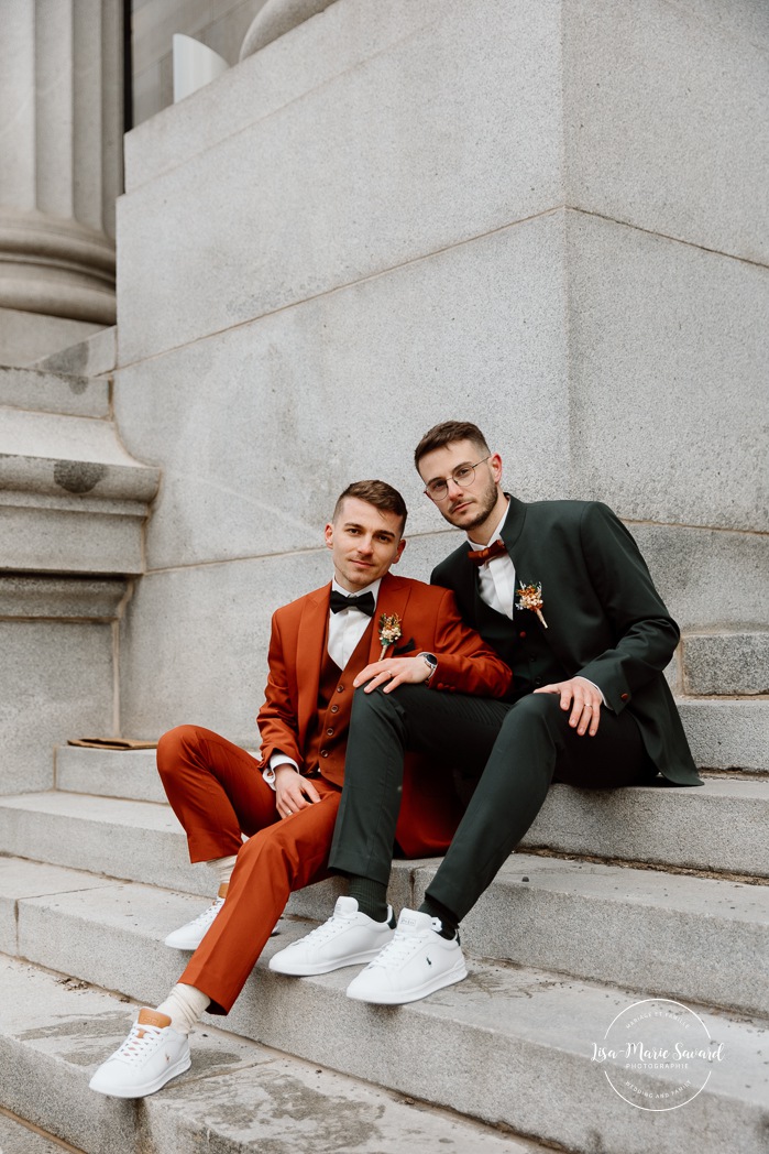 Mariage intime dans le Vieux-Montréal. Photographe de mariage LGBTQ+ friendly à Montréal. Old Montreal intimate wedding photos. Montreal LGBTQ+ friendly photographer.