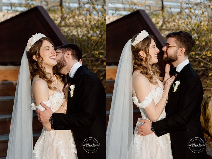 Spring wedding photos. Romantic wedding photos. Mariage au Pavillon de la Jamaïque à Montréal. Photographe de mariage à Montréal. Jardin des Floralies. Jamaica Pavilion wedding. Montreal wedding photographer. Floralies Gardens.