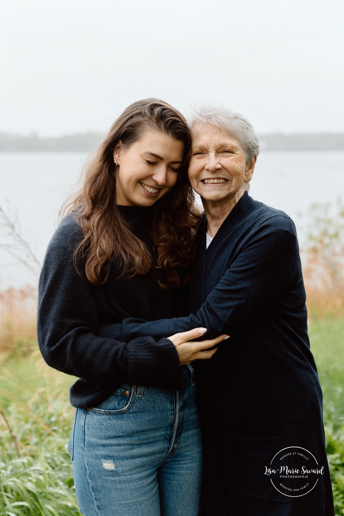 Extended family photos. Four generations family photos. Spring family photos. Mini séances familiales. Photographe de famille à Montréal. Montreal family photographer.