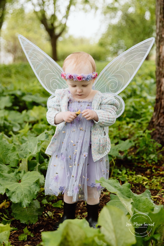 Mommy and me photos. Woodland fairies family photo ideas. Spring family photos. Mini séances familiales. Photographe de famille à Montréal. Montreal family photographer.