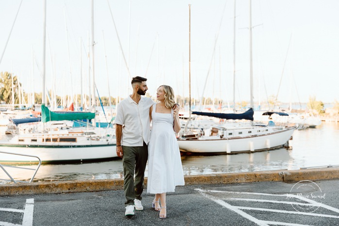 Sailboat maternity photos. Yacht club maternity photos. Marina maternity photos. Photographe à Pointe-Claire. Photos de maternité dans le West Island. Pointe-Claire photographer. West Island maternity photographer.