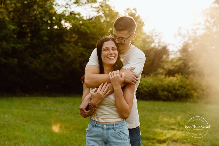 Family photos with adult children. Extended family photos. Photos de famille avec enfants adultes à Montréal. Montreal family photos with adult children. Photographe de famille élargie à Montréal. Montreal extended family photographer.