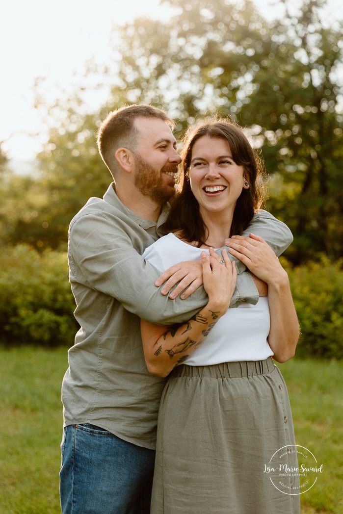 Family photos with adult children. Extended family photos. Photos de famille avec enfants adultes à Montréal. Montreal family photos with adult children. Photographe de famille élargie à Montréal. Montreal extended family photographer.
