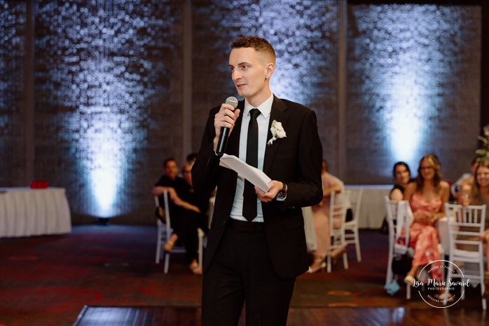 Wedding speech photos. Mariage à l'hôtel Delta Saguenay. Mariage à Jonquière. Photographe mariage Saguenay-Lac-Saint-Jean.