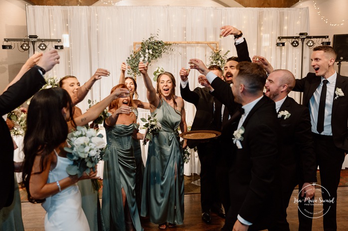 Wedding reception photos. Mariage à l'hôtel Delta Saguenay. Mariage à Jonquière. Photographe mariage Saguenay-Lac-Saint-Jean.