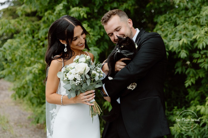 Greenhouse wedding photos. Plant nursery wedding photos. Pépinière Boréalis. Mariage à l'hôtel Delta Saguenay. Mariage à Jonquière. Photographe mariage Saguenay-Lac-Saint-Jean.