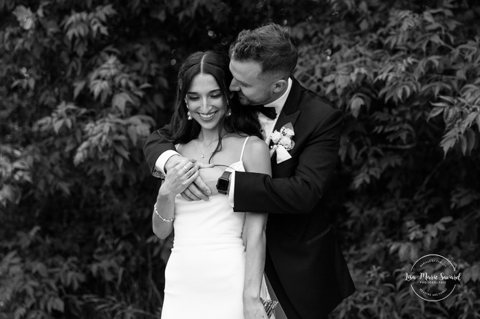 Greenhouse wedding photos. Plant nursery wedding photos. Pépinière Boréalis. Mariage à l'hôtel Delta Saguenay. Mariage à Jonquière. Photographe mariage Saguenay-Lac-Saint-Jean.