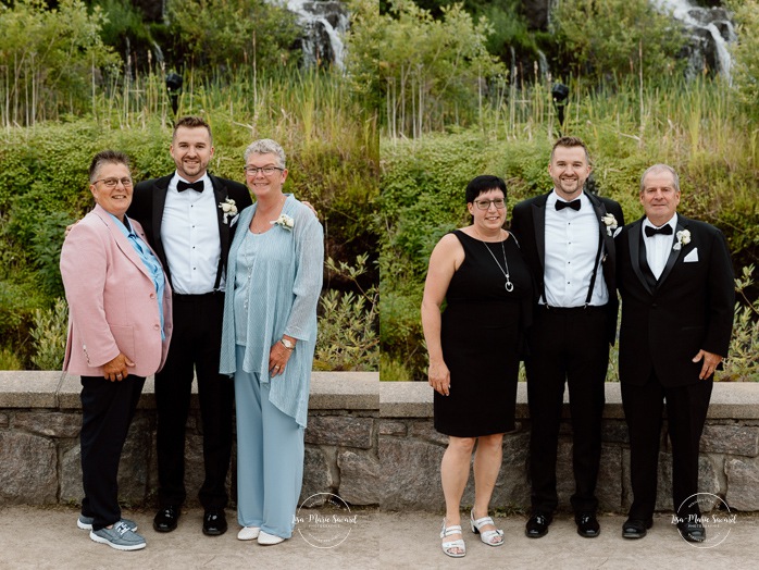 Outdoor wedding family photos. Wedding family photos in urban park. Parc du Bassin Chicoutimi. Petite Maison Blanche Saguenay. Mariage à Chicoutimi. Photographe mariage Saguenay-Lac-Saint-Jean.