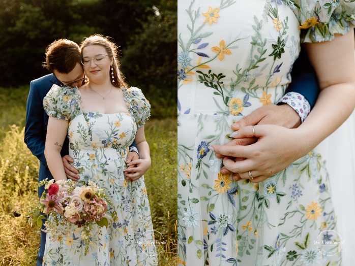 Cottagecore wedding photos. Flowery meadow wedding photos. Plus size bride wedding photos. Mariage en Estrie dans un chalet. Photographe de mariage dans les Cantons-de-l'Est. Eastern Township wedding photographer.