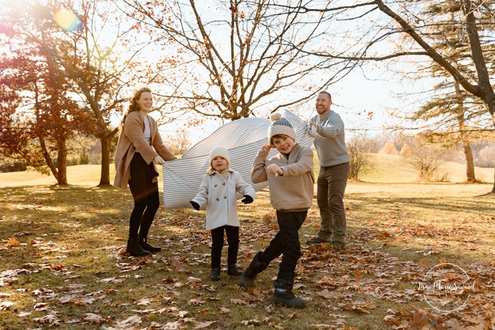 Photographe de famille à Montréal. Photographe familiale à Montréal. Montreal family photographer. Montreal lifestyle photographer.