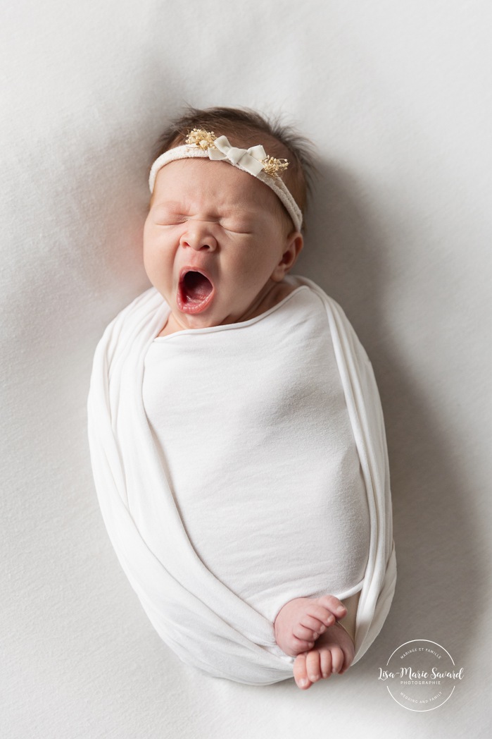 Photographe de nouveau-né à Montréal. Séance photo bébé naissant à Montréal. Montreal newborn photographer. Montreal newborn photoshoot. Lisa-Marie Savard Photographie