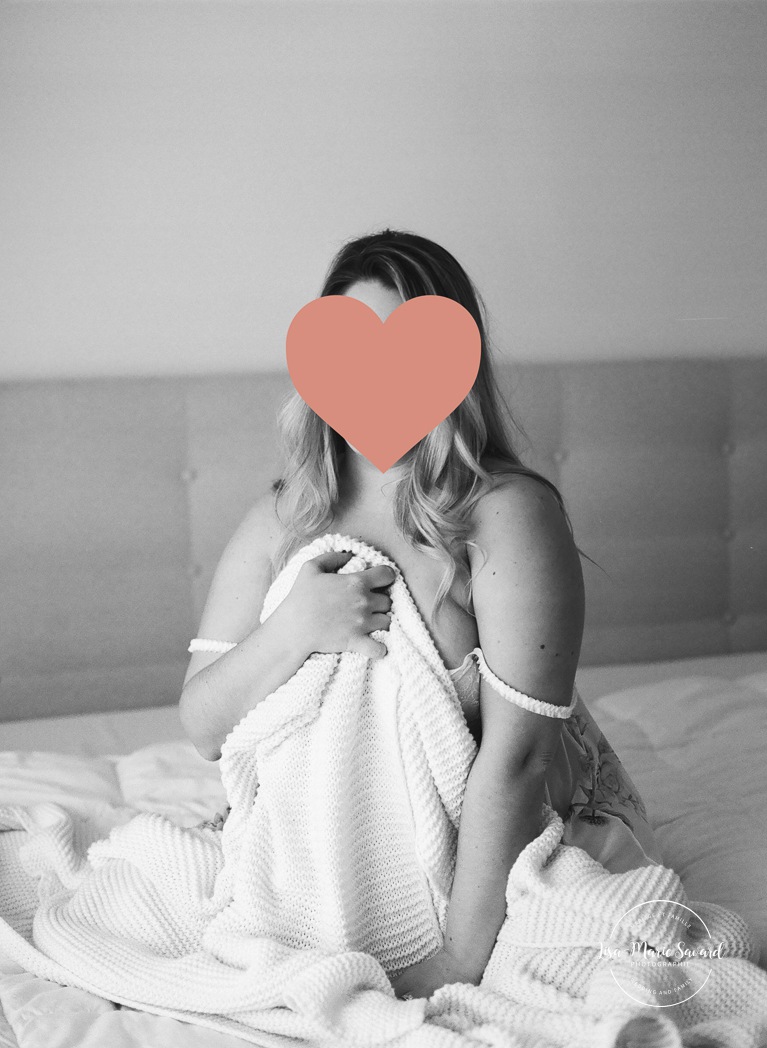 Photographe de boudoir à Montréal. Séance photo boudoir à Montréal. Montreal boudoir photographer. Montreal boudoir photoshoot.