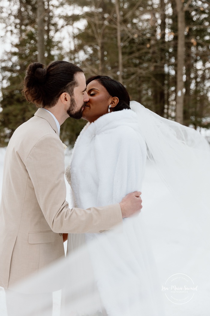 Photographe de mariage à Montréal. Montreal wedding photographer. Lisa-Marie Savard Photographie