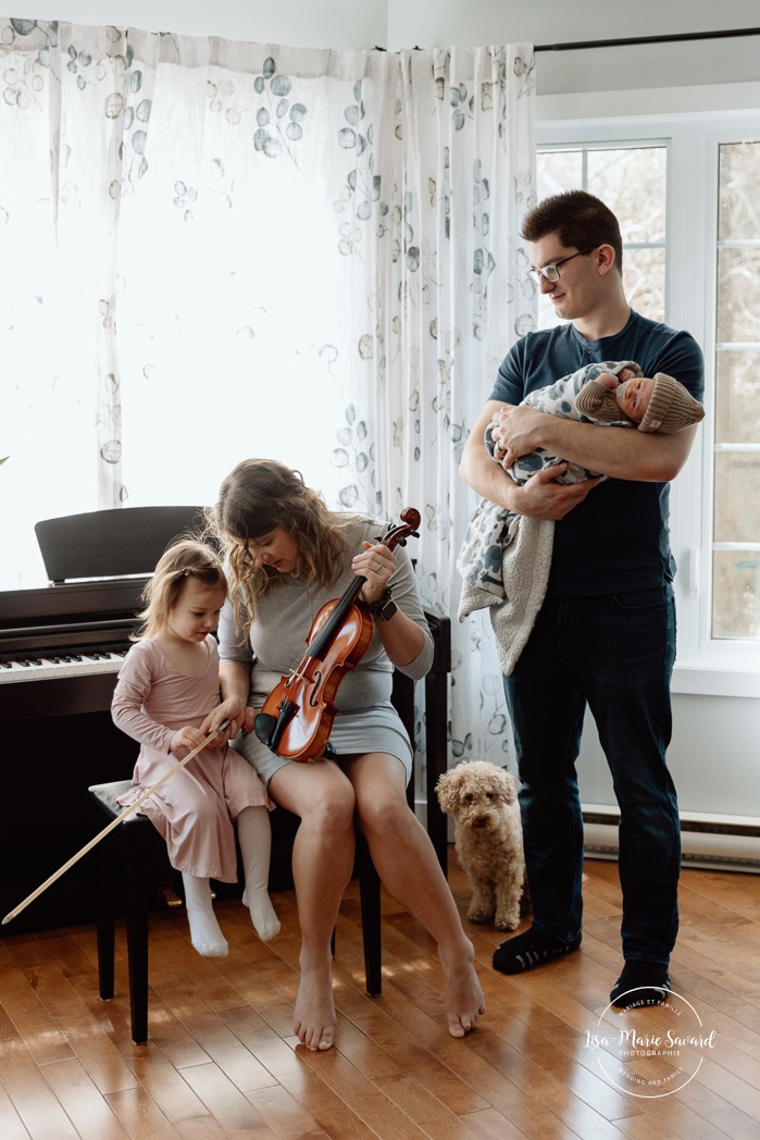 Photographe de nouveau-né à Montréal. Séance photo nouveau-né à domicile à Montréal. Montreal newborn photographer. Montreal lifestyle newborn photoshoot. Lisa-Marie Savard Photographie