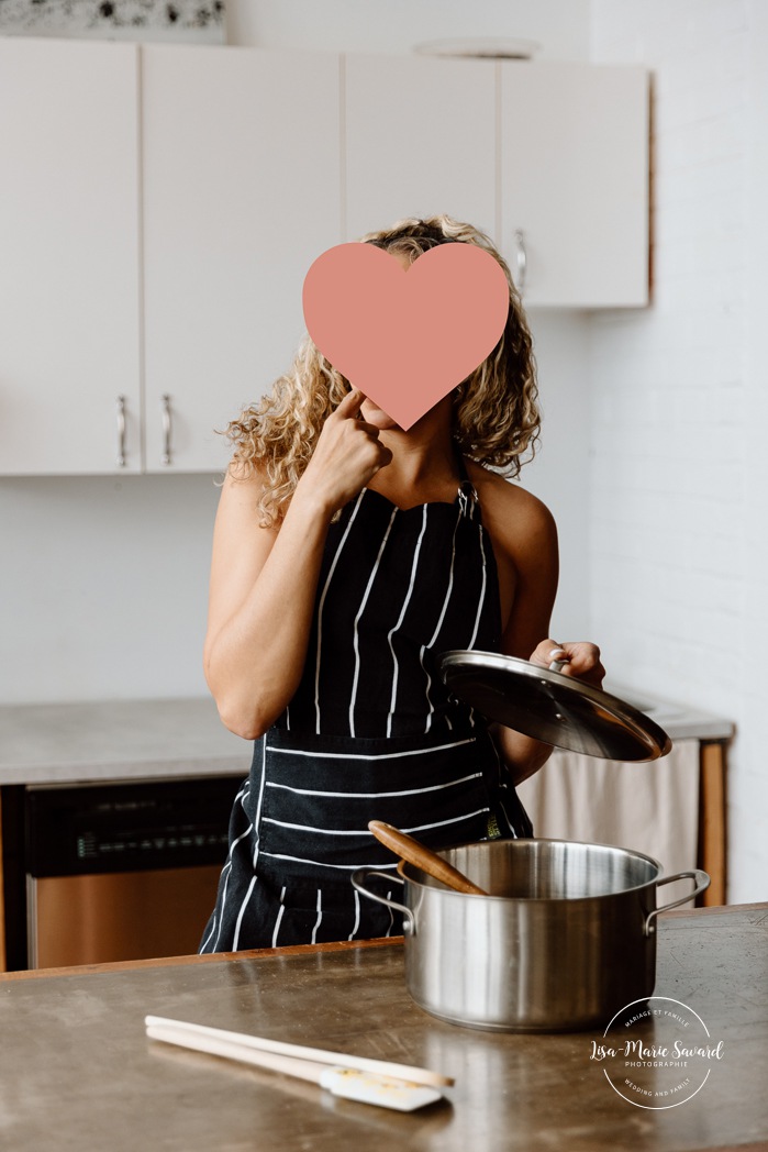 Photographe de boudoir à Montréal. Séance photo boudoir à Montréal. Montreal boudoir photographer. Montreal boudoir photoshoot.