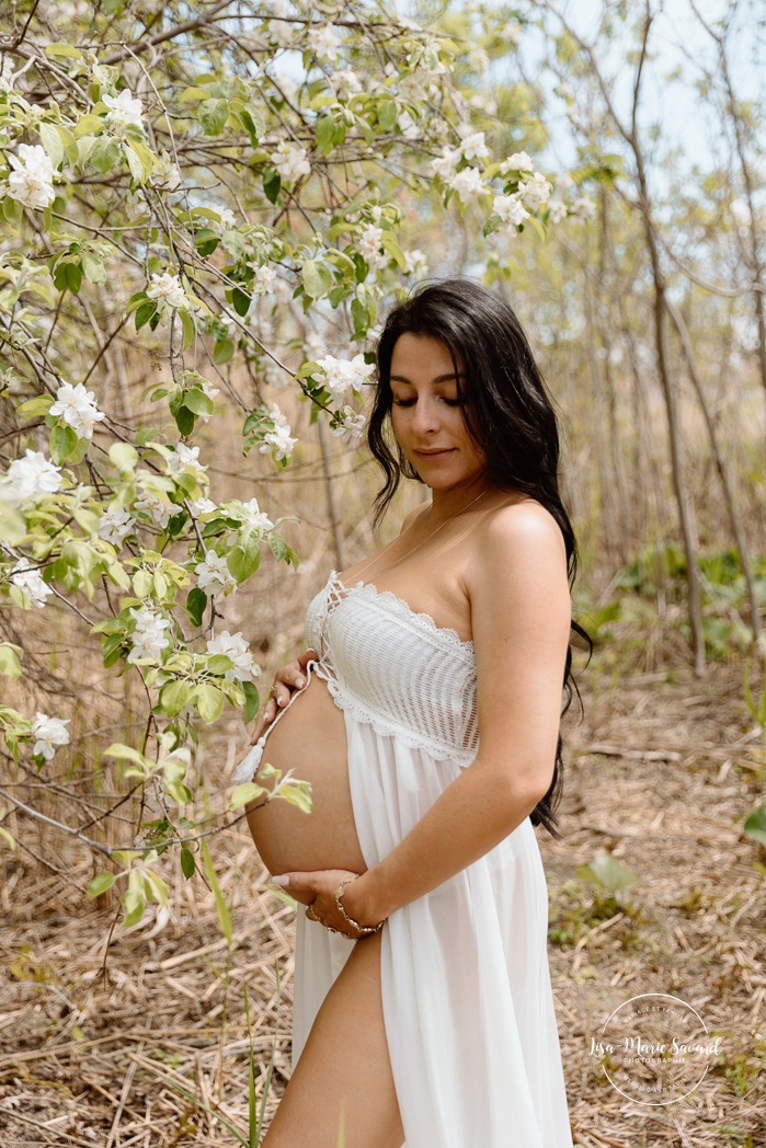 Photographe de maternité à Montréal. Séance photo maternité à Montréal. Montreal maternity photographer. Montreal maternity photoshoot.