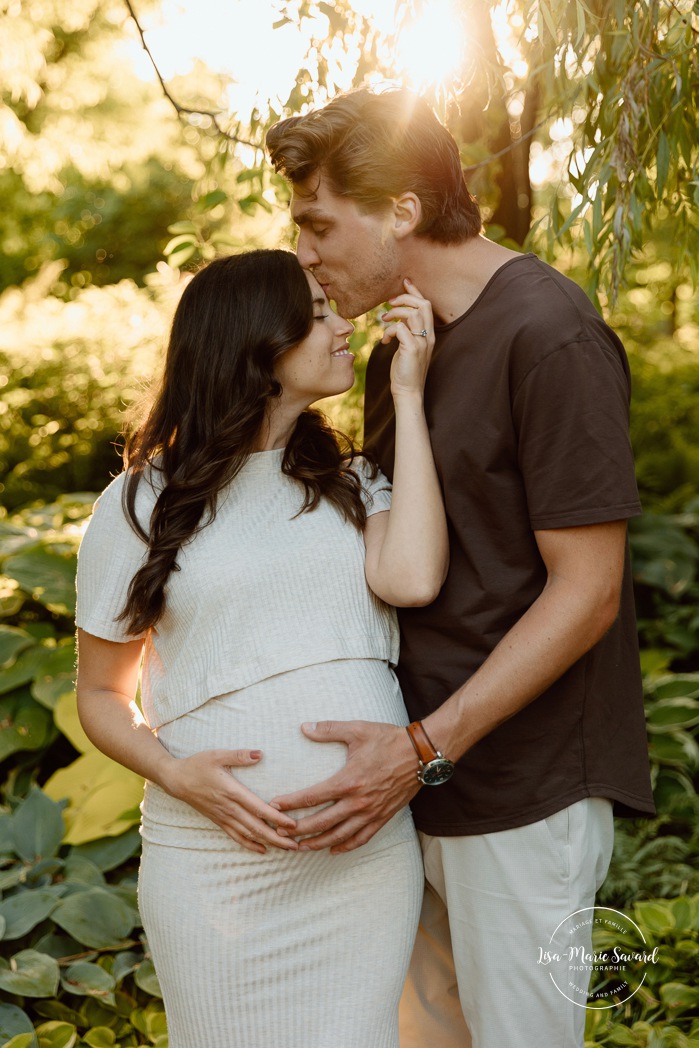 Photographe de maternité à Montréal. Séance photo maternité à Montréal. Montreal maternity photographer. Montreal maternity photoshoot.