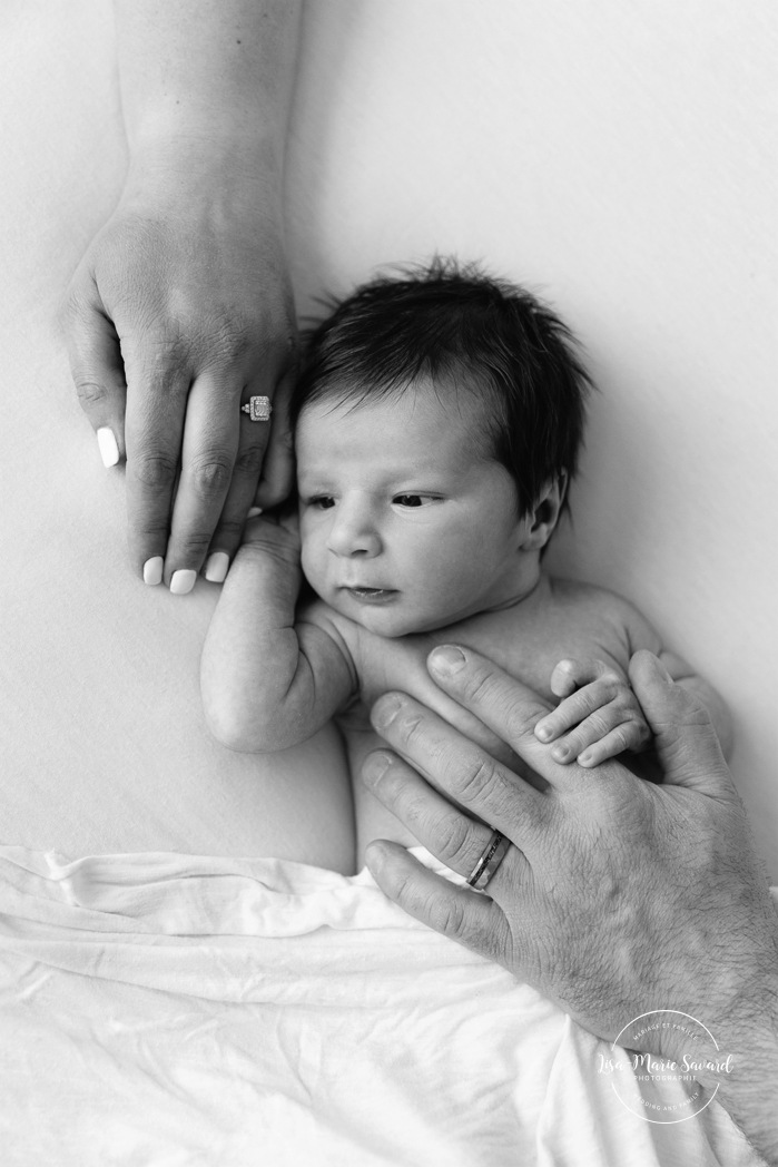 Photographe de nouveau-né à Montréal. Séance photo bébé naissant à Montréal. Montreal newborn photographer. Montreal newborn photoshoot. Lisa-Marie Savard Photographie