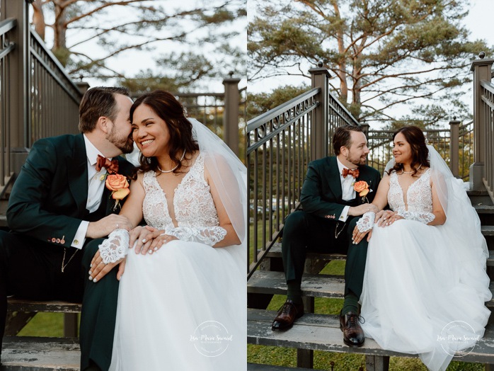 Fall wedding photos. Romantic wedding photos. Multicultural wedding photos. Mixed couple photos. Mariage au Manoir du lac Delage. Photographe de mariage Ville de Québec. Quebec City wedding photographer. Manoir du lac Delage wedding.