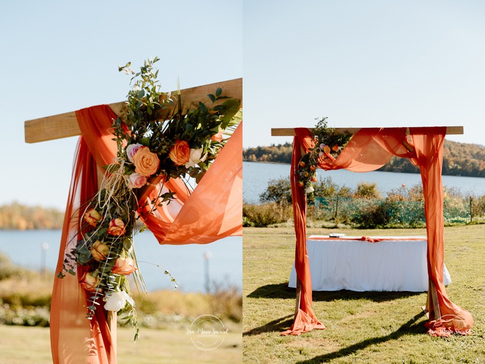 Lakefront wedding ceremony. Waterfront wedding photos. Mariage au Manoir du lac Delage. Photographe de mariage Ville de Québec. Quebec City wedding photographer. Manoir du lac Delage wedding.