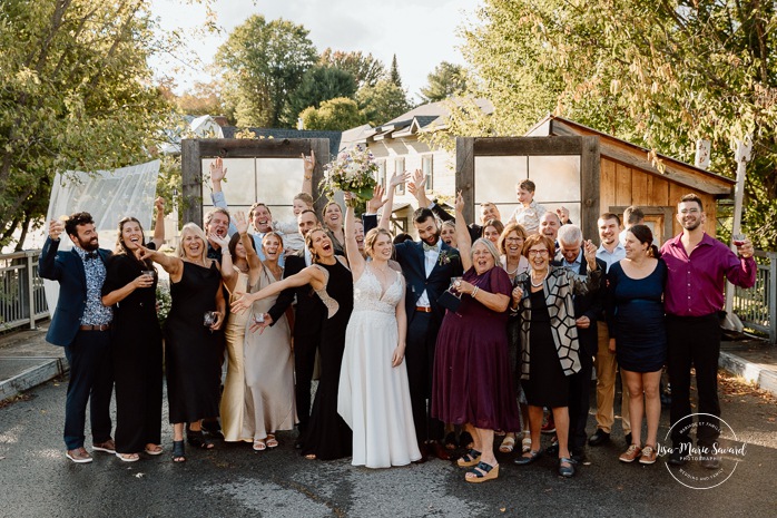 Photos de famille de mariage. Mariage à Le Pont Couvert de La Conception. Photographe mariage Laurentides. Le Pont Couvert wedding. Tremblant wedding photographer.