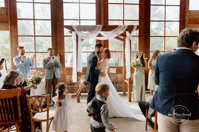 Mariage à Le Pont Couvert de La Conception. Photographe mariage Laurentides. Le Pont Couvert wedding. Tremblant wedding photographer.