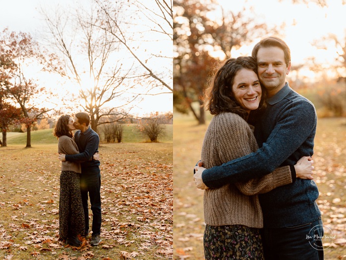 Outdoor Christmas mini sessions. Tree farm family photos. Christmas family photos. Mini séances des Fêtes 2025. Mini séances de Noël à Montréal. Montreal Christmas mini sessions. Montreal Holiday mini sessions.