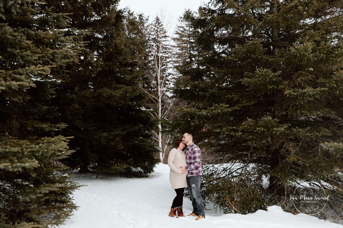 Photographe de maternité à Montréal. Séance photo maternité à Montréal. Montreal maternity photographer. Montreal maternity photoshoot.