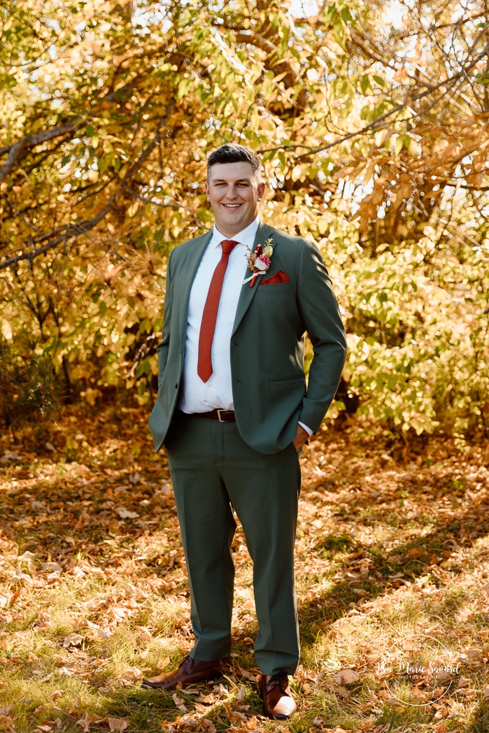 Fall wedding photos. Forest wedding photos. Mariage au Domaine St-Simon en automne. Photographe de mariage en Montérégie. Domaine St-Simon wedding.