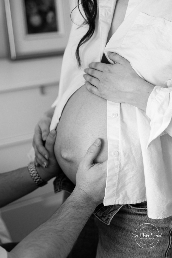 In-home maternity photos. Bedroom maternity photos. Simple at-home maternity photos. Photos de maternité à domicile à Montréal. Photographe maternité Montréal. Montreal in-home maternity photos. Montreal maternity photographer.