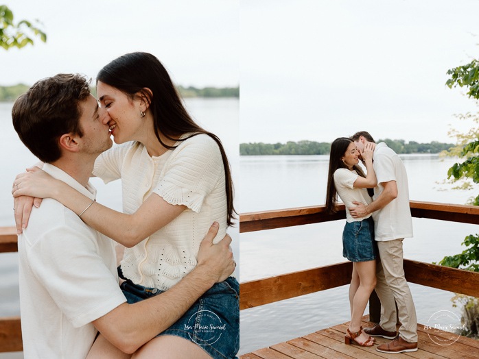 Riverfront engagement photos. Natural engagement photos. Séance fiançailles sur la Rive-Nord. Photographe de couple à Montréal. North Shore engagement session. Montreal engagement photographer.