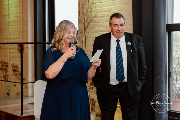 Wedding reception speech. Industrial wedding reception. Mariage à l'Espace Canal à Montréal. Photographe de mariage à Montréal. Espace Canal wedding. Montreal wedding photographer.