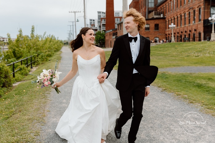 Urban wedding photos. Mariage à l'Espace Canal à Montréal. Photos de mariage Canal Lachine. Photographe de mariage à Montréal. Espace Canal wedding. Montreal wedding photographer.