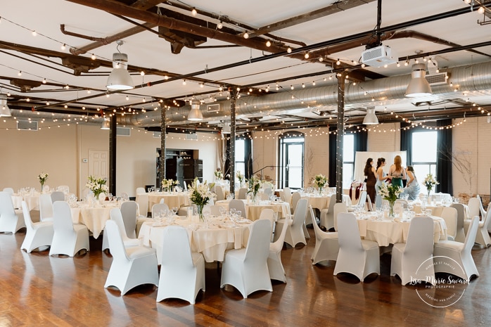 Industrial wedding reception. Factory wedding reception. Mariage à l'Espace Canal à Montréal. Photographe de mariage à Montréal. Espace Canal wedding. Montreal wedding photographer.