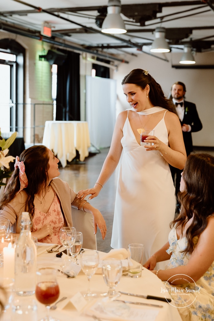 Industrial wedding reception. Factory wedding reception. Mariage à l'Espace Canal à Montréal. Photographe de mariage à Montréal. Espace Canal wedding. Montreal wedding photographer.