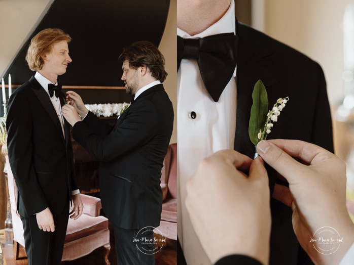 Groom flat lay. Groom getting ready with groomsmen at reception venue. Mariage à l'Espace Canal à Montréal. L'Ambroisie et Espace Canal. Photographe de mariage à Montréal. Espace Canal wedding. Montreal wedding photographer.