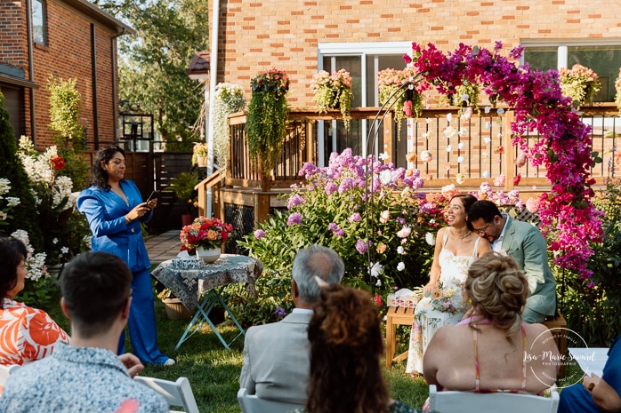 Intimate backyard wedding photos. Micro wedding photos. Mariage à Notre-Dame-de-Grâce. Mariage intime à Montréal. Photographe mariage Montréal. NDG backyard wedding. Montreal intime wedding. Montreal wedding photographer.