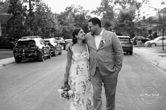 Intimate backyard wedding photos. Micro wedding photos. Mariage à Notre-Dame-de-Grâce. Mariage intime à Montréal. Photographe mariage Montréal. NDG backyard wedding. Montreal intime wedding. Montreal wedding photographer.