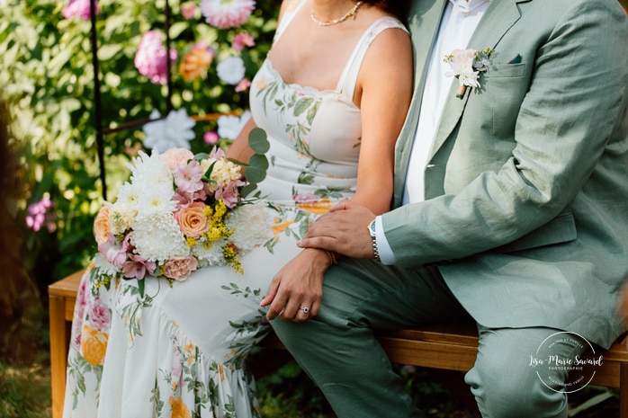 Intimate backyard wedding photos. Micro wedding photos. Mariage à Notre-Dame-de-Grâce. Mariage intime à Montréal. Photographe mariage Montréal. NDG backyard wedding. Montreal intime wedding. Montreal wedding photographer.