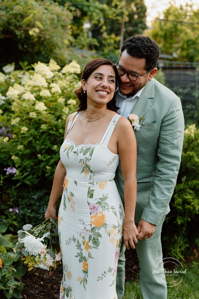 Intimate backyard wedding photos. Micro wedding photos. Mariage à Notre-Dame-de-Grâce. Mariage intime à Montréal. Photographe mariage Montréal. NDG backyard wedding. Montreal intime wedding. Montreal wedding photographer.