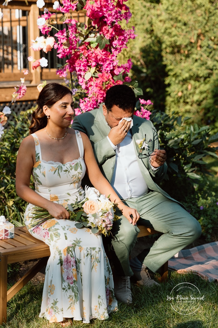 Intimate backyard wedding photos. Micro wedding photos. Mariage à Notre-Dame-de-Grâce. Mariage intime à Montréal. Photographe mariage Montréal. NDG backyard wedding. Montreal intime wedding. Montreal wedding photographer.