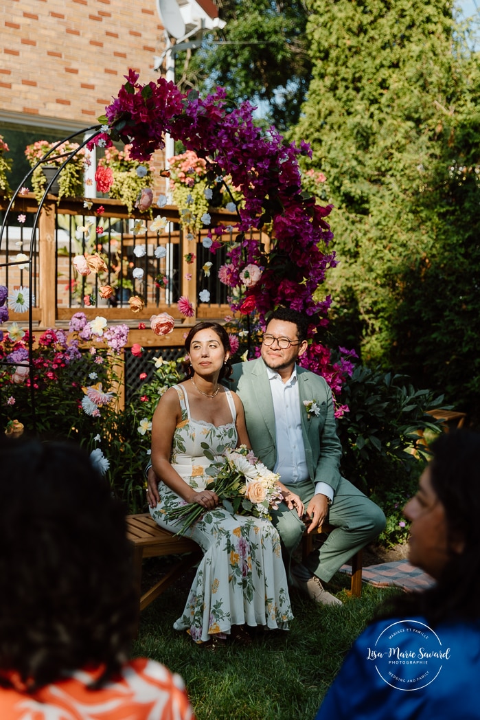 Intimate backyard wedding photos. Micro wedding photos. Mariage à Notre-Dame-de-Grâce. Mariage intime à Montréal. Photographe mariage Montréal. NDG backyard wedding. Montreal intime wedding. Montreal wedding photographer.